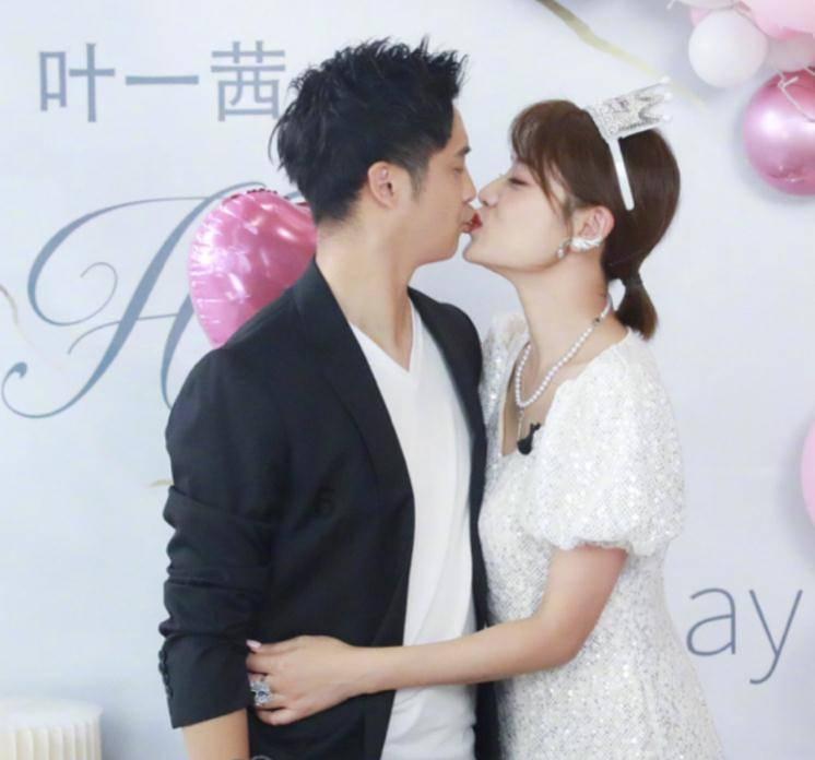 你会和现任聊前任的问题吗?,解决问题轻松便捷